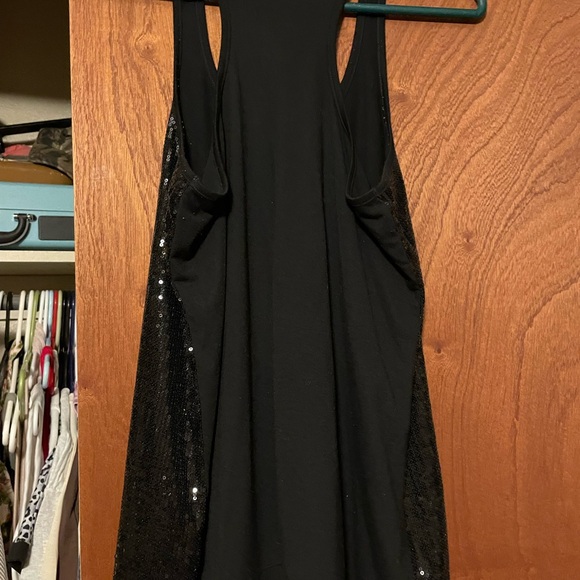 Sleeveless top - Picture 3 of 3